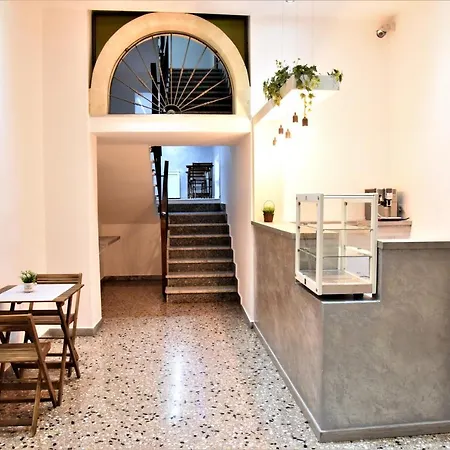 Nocleg ze śniadaniem La Rosa Antica 3*